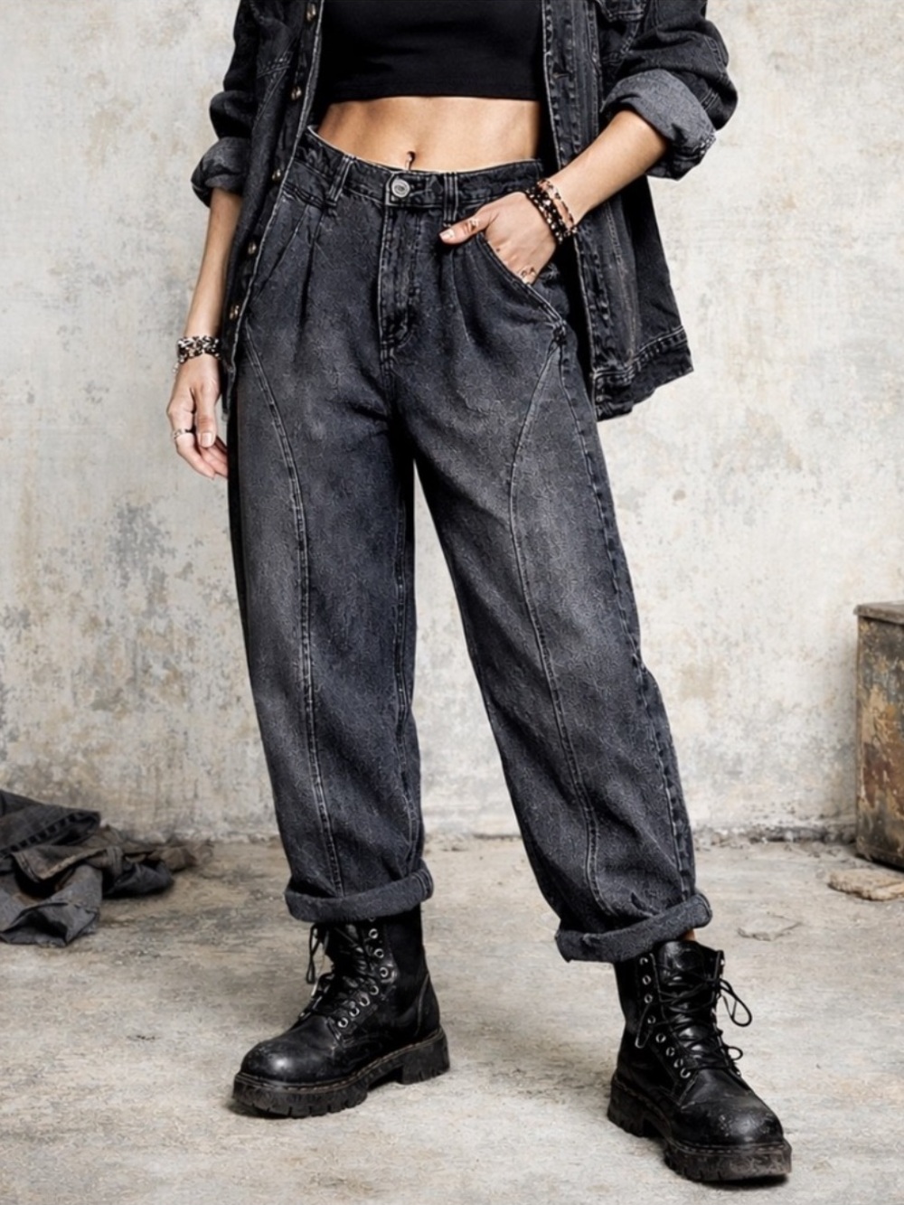 SO Washed Black Highest Rise Baggy Pleated Front Boyfriend Jeans. Size 3